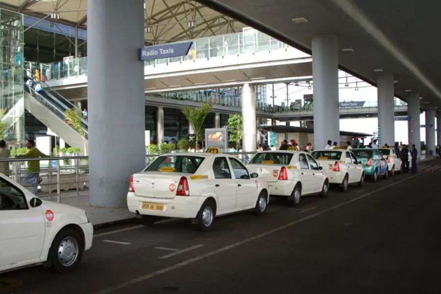 Private Car Services at Delhi Airport