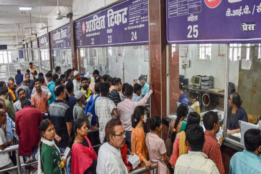 Purchase Train Tickets in Delhi